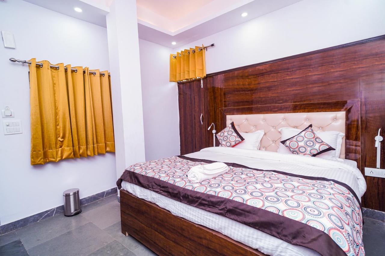 Hotel Golden Residency Nuova Delhi Esterno foto
