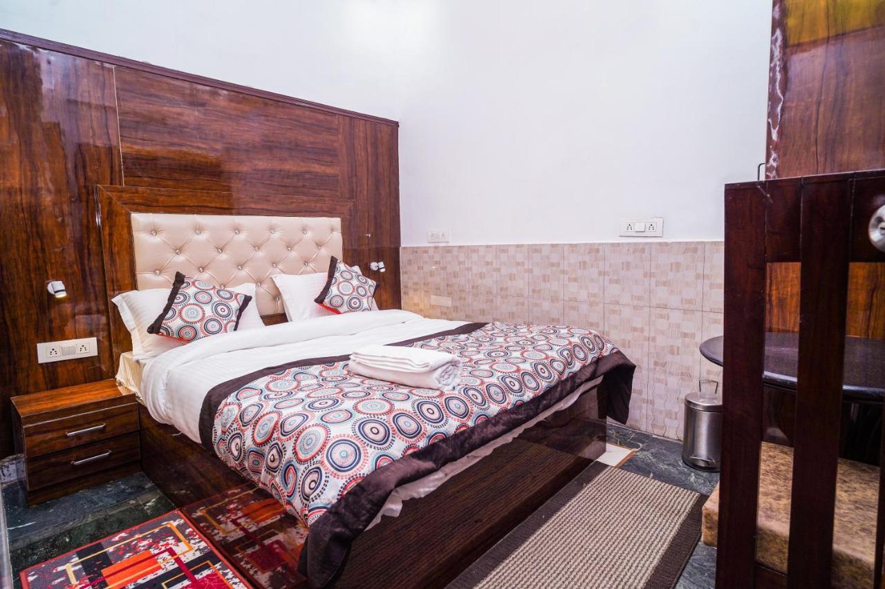 Hotel Golden Residency Nuova Delhi Esterno foto