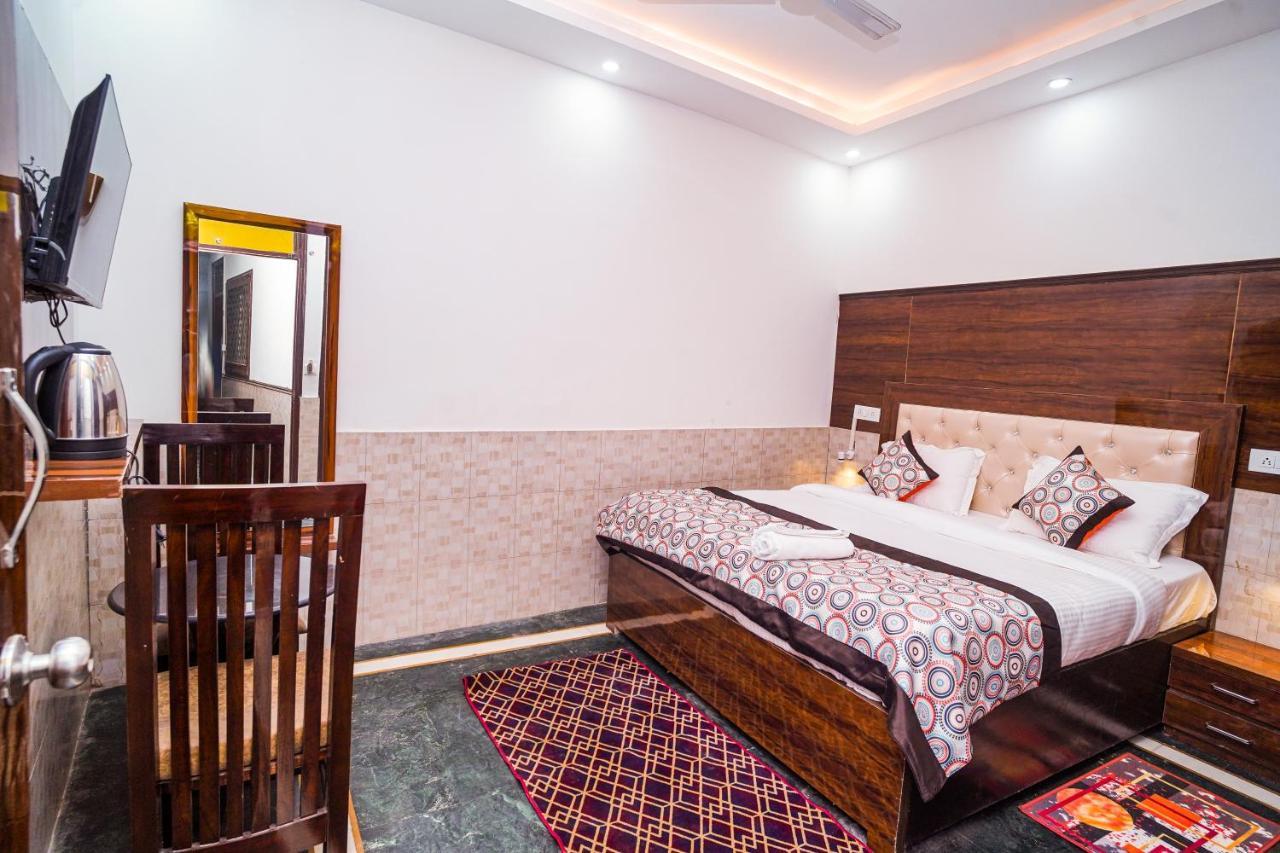 Hotel Golden Residency Nuova Delhi Esterno foto